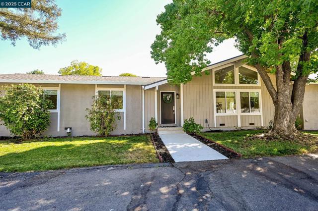 1933 Oak Park Blvd, Pleasant Hill CA: https://media.crmls.org/mediaz/d44194bc-5670-49f5-bfe6-674205a39286.jpg