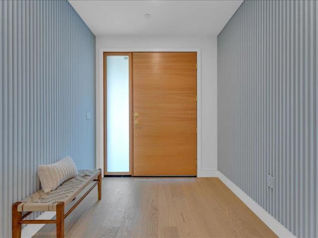 883 Rorke Way, Palo Alto CA: https://media.crmls.org/mediaz/d44356c6-5c1d-43b0-af48-72758819e208.jpg
