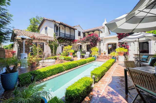 1 Santa Lucia Avenue, Salinas CA: https://media.crmls.org/mediaz/d4438f6d-d360-43ee-a80e-2b4de8704a5c.jpg