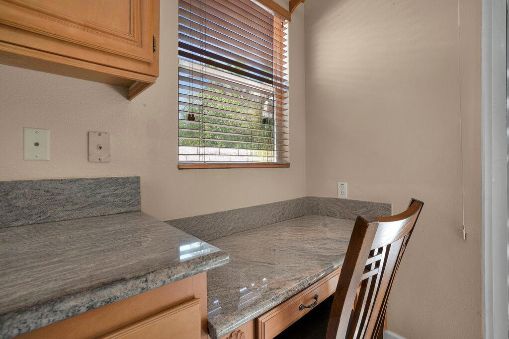 MLS #219133900DA image #9