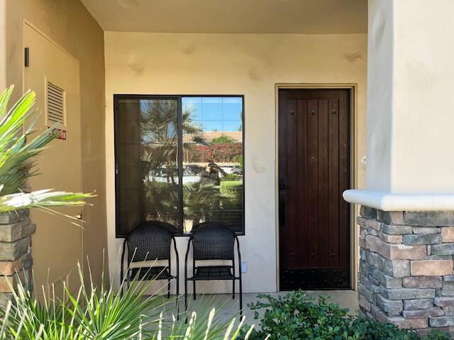50600 Santa Rosa Plaza #3