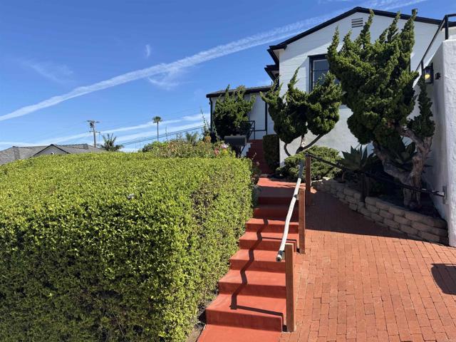 Detail Gallery Image 10 of 59 For 4452 Orchard Ave, San Diego,  CA 92107 - 3 Beds | 2 Baths