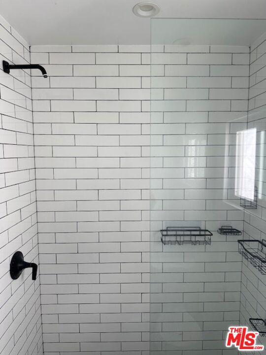 465 S Le Doux Road, Los Angeles CA: https://media.crmls.org/mediaz/d444beba-f3b9-4470-9d03-a649b5a7e950.jpg