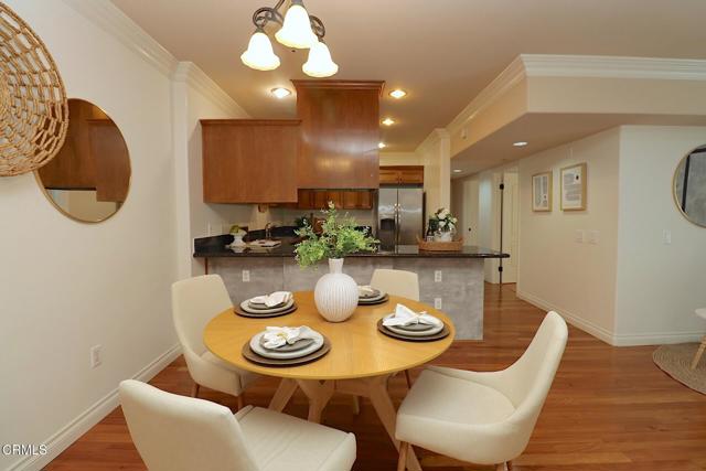 Detail Gallery Image 3 of 33 For 3855 Ingraham St #204,  Los Angeles,  CA 90005 - 3 Beds | 2 Baths