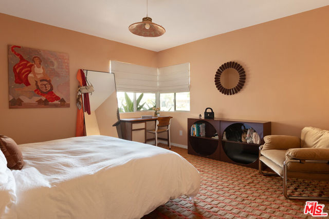 5544 W 63rd Street, Los Angeles CA: https://media.crmls.org/mediaz/d4459329-2b13-4aed-8220-282ba1ea0c71.jpg