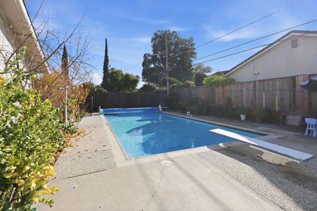 1054 Fleetwood Drive, San Jose CA: https://media.crmls.org/mediaz/d445e516-9d21-4d31-a273-ea2b1ba578a5.jpg