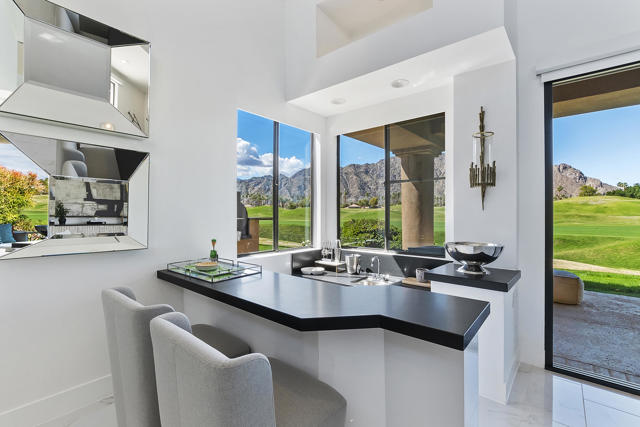 54841 Inverness Way, La Quinta CA: https://media.crmls.org/mediaz/d4464090-5964-46b7-840d-37ebee40de69.jpg