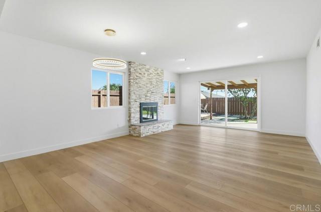 421 Locdel Court, Chula Vista CA: https://media.crmls.org/mediaz/d446444c-5fde-4540-8c31-957b843161aa.jpg