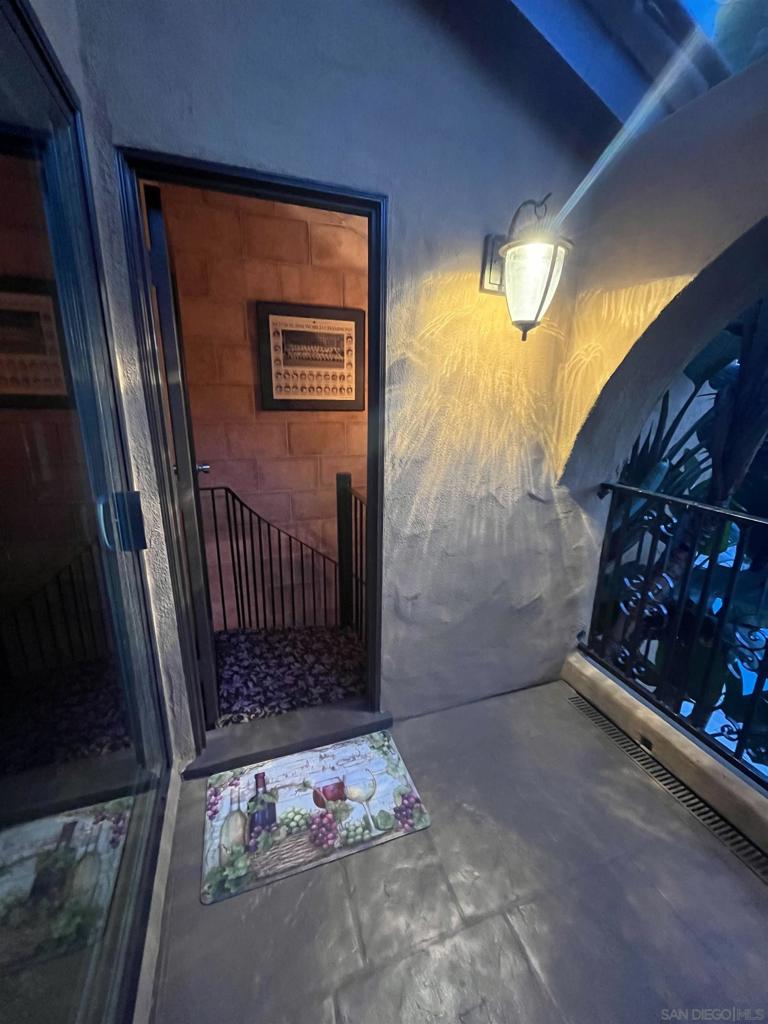 MLS #250017946SD img 25