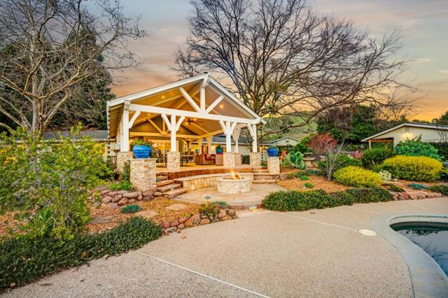 12170 Calle Uvas, Gilroy CA: https://media.crmls.org/mediaz/d4485cd0-b06d-4657-ad64-0d4874609332.jpg