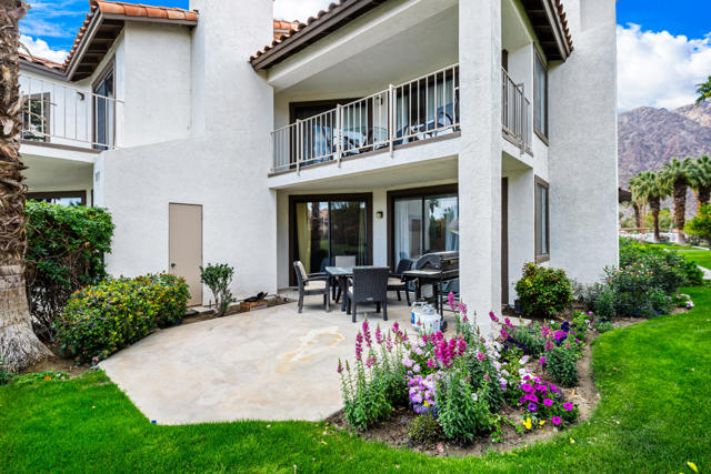 54964 Firestone, La Quinta CA: https://media.crmls.org/mediaz/d4486865-df82-4e41-b66c-ea67b678b43b.jpg