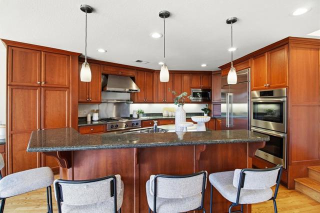 176 Exbourne Avenue, San Carlos CA: https://media.crmls.org/mediaz/d448981b-9b14-4abe-9795-ffb735219aff.jpg