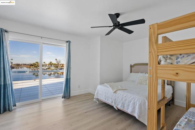 740 Discovery Bay Blvd, Discovery Bay CA: https://media.crmls.org/mediaz/d448dc4e-dbfa-4629-bf33-7d6f1246c846.jpg
