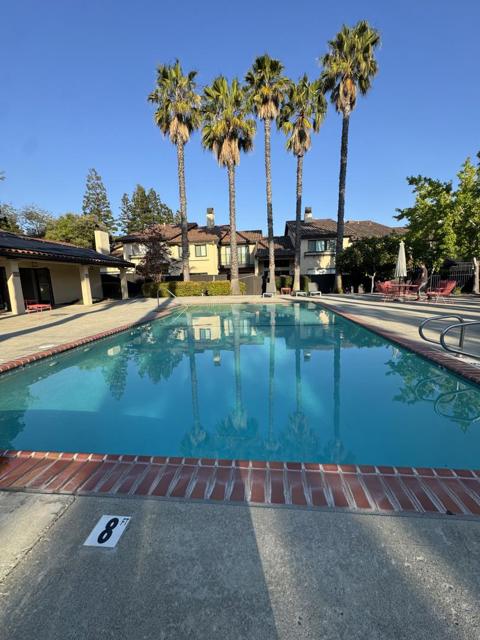 1119 Royal Lane, San Carlos CA: https://media.crmls.org/mediaz/d448f2f2-fa15-437b-9758-ef1bacaffd24.jpg