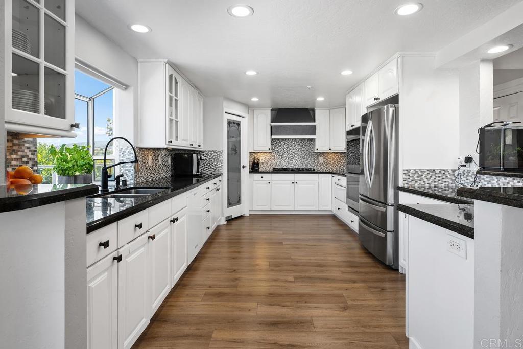 1629 Via Allondra - photo 5