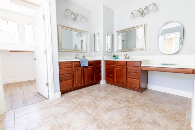 491 Danbury Place, Lathrop CA: https://media.crmls.org/mediaz/d44a06dc-33c9-4fec-9466-210bad40cba2.jpg