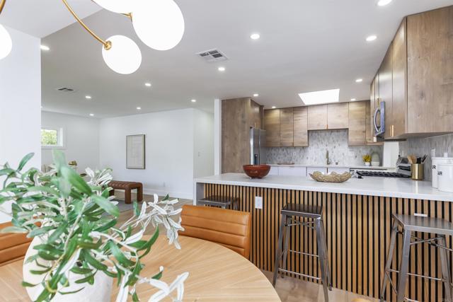 Detail Gallery Image 22 of 75 For 3840 Tomahawk Ln, San Diego,  CA 92117 - 5 Beds | 2 Baths