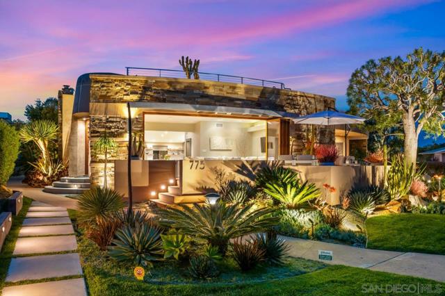 773 E Solana Circle, Solana Beach CA: https://media.crmls.org/mediaz/d44b426d-c175-41c2-944e-942c6811b7e0.jpg
