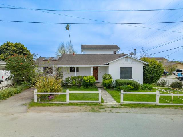 102 Dick Phelps Road, Watsonville CA: https://media.crmls.org/mediaz/d44d4572-9a72-4191-9673-667358cd34d7.jpg