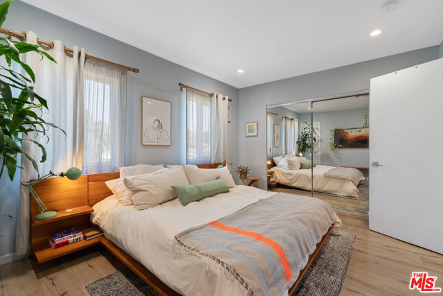6300 Arroyo Glen Street, Los Angeles CA: https://media.crmls.org/mediaz/d44e1cc0-09fa-4151-a1b3-acf179c8e751.jpg
