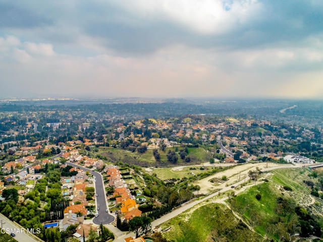 17900 Bull Canyon Road, Granada Hills CA: https://media.crmls.org/mediaz/d44ea497-e0c4-47a8-8104-2be5724a0306.jpg