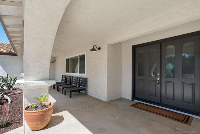 34020 Madera De Playa, Temecula CA: https://media.crmls.org/mediaz/d44f6781-93b2-4144-960b-1e1178bd5156.jpg