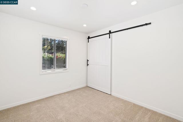 3225 Cowell Rd, Concord CA: https://media.crmls.org/mediaz/d4500818-adeb-4201-982d-6b0cda35d45e.jpg