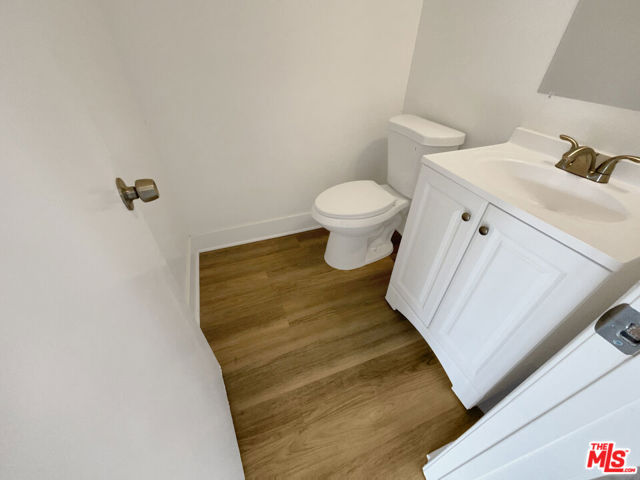 700 W La Veta Avenue, Orange CA: https://media.crmls.org/mediaz/d45086fe-8309-479d-a473-cd2f0210edcd.jpg