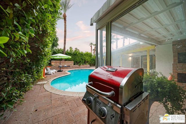 695 N Monterey Road, Palm Springs CA: https://media.crmls.org/mediaz/d4508791-214d-4171-bdd0-db3014a6ac82.jpg