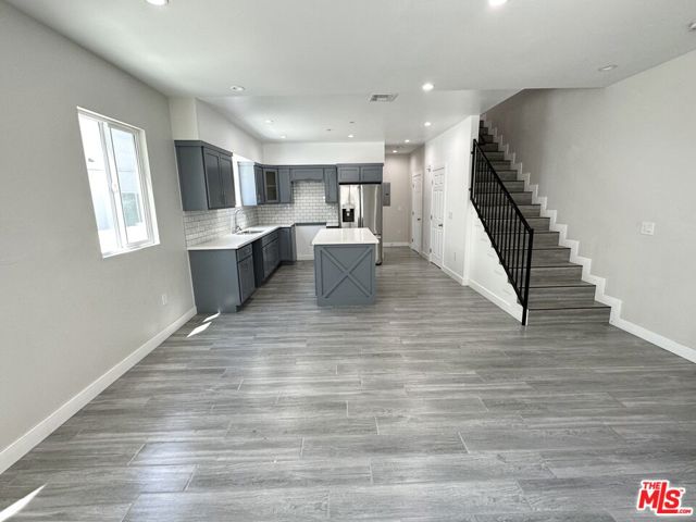 1123 Browning Boulevard, Los Angeles CA: https://media.crmls.org/mediaz/d451ccb7-ef13-4e0b-be56-ed6ce10ee4db.jpg