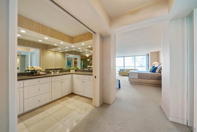 1780 Avenida Del Mundo, Coronado CA: https://media.crmls.org/mediaz/d452b86b-b421-4a75-9466-40a6265cd70b.jpg
