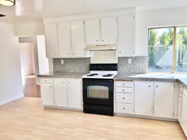 4428 Moffitt Drive, Napa CA: https://media.crmls.org/mediaz/d453883d-2328-4519-ab76-ca9829a99e6a.jpg