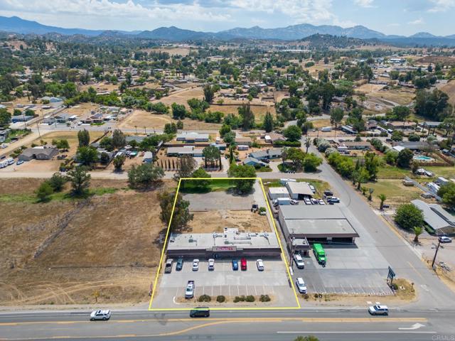 2548 Main Street, Ramona CA: https://media.crmls.org/mediaz/d45394c9-50f4-4d7b-a4fb-c44980dd79ec.jpg
