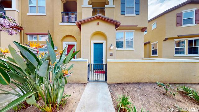 1866 E 12th ST, National City CA: https://media.crmls.org/mediaz/d453dcac-9939-4e01-b0bd-16385c80266f.jpg