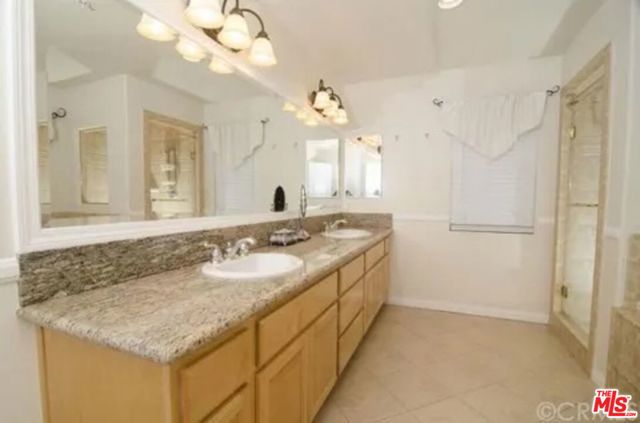 121 E Graves Avenue, Monterey Park CA: https://media.crmls.org/mediaz/d454286a-180a-4f07-92ca-d28e52aff44f.jpg