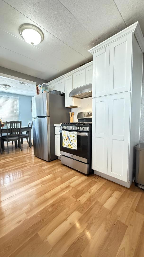 1900 HWY 1 #63, Moss Landing CA: https://media.crmls.org/mediaz/d4542ef3-f62f-43c2-ab64-54386d8b3eca.jpg