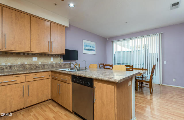 Detail Gallery Image 17 of 51 For 9442 Sylmar Ave #16,  Panorama City,  CA 91402 - 3 Beds | 2/1 Baths