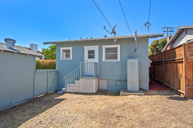 Detail Gallery Image 27 of 35 For 3431 Arizona St, –,  CA 92104 - 2 Beds | 1 Baths