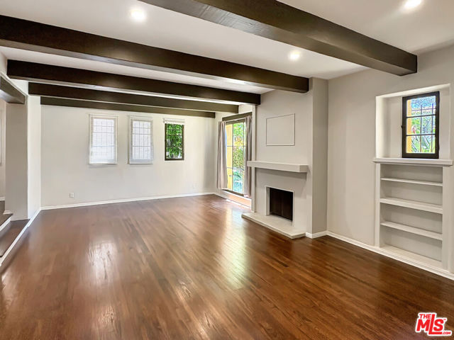 170 N Orange Drive, Los Angeles CA: https://media.crmls.org/mediaz/d45711e1-d85b-4ca0-9767-e865b148d39b.jpg