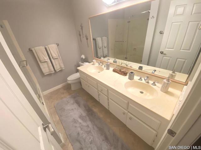 108 S Kihridge LN, Encinitas CA: https://media.crmls.org/mediaz/d4578699-4965-4e37-806b-aa2a5fbffe28.jpg