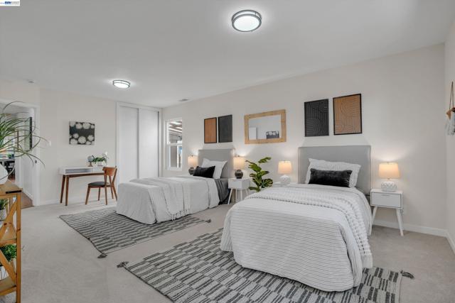 Image 27 of 36 For 16188 Yale Ave