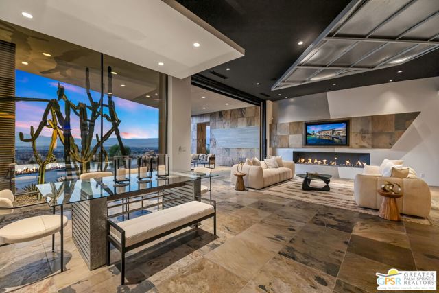 25 Sierra Vista Drive, Rancho Mirage CA: https://media.crmls.org/mediaz/d4595cb5-c404-4709-961e-8a9038a3feeb.jpg