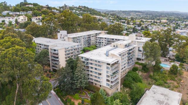 300 Davey Glen Road, Belmont CA: https://media.crmls.org/mediaz/d459c1be-27ea-4354-a235-f2c322d5232e.jpg