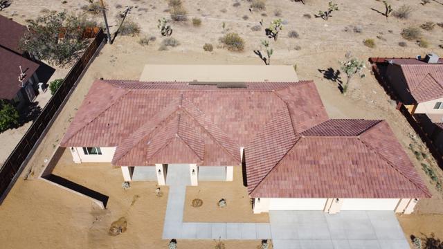 7160 Olympic Road, Joshua Tree CA: https://media.crmls.org/mediaz/d45a1b14-fa5a-4e4b-8a04-a03f44200751.jpg