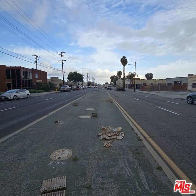 Image 13 of 22 For 455 Alondra Boulevard