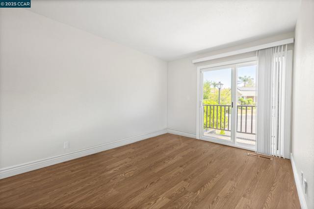 4516 Spring Valley Way, Concord CA: https://media.crmls.org/mediaz/d45a8ef2-775e-47d2-8074-a0db192a4c0b.jpg
