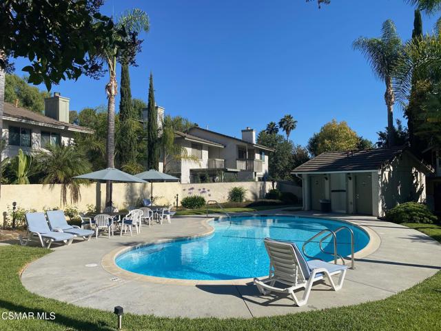 2619 Calle Hermosa, Thousand Oaks CA: https://media.crmls.org/mediaz/d45b3330-e195-4448-ac93-4f5f1eb88806.jpg