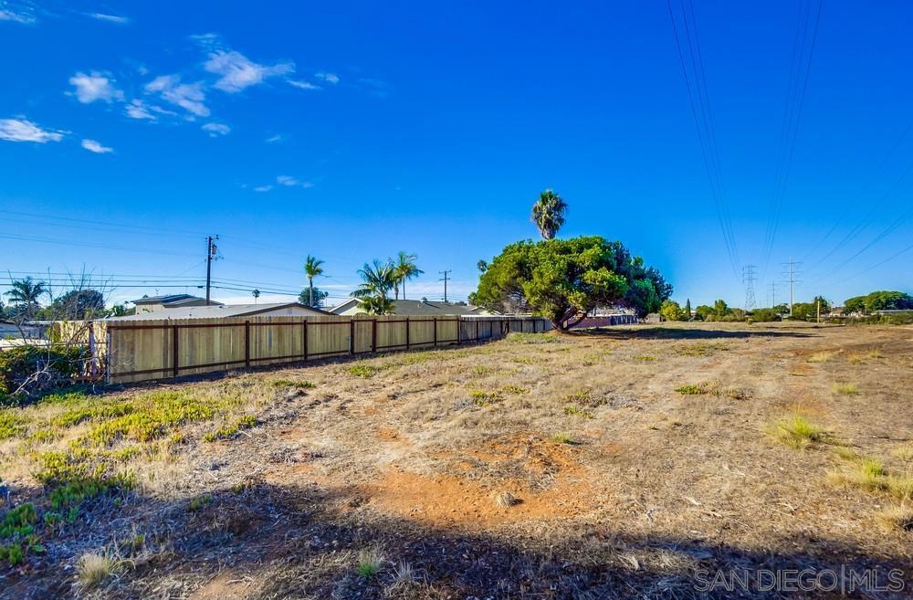 MLS #250043783SD image #24