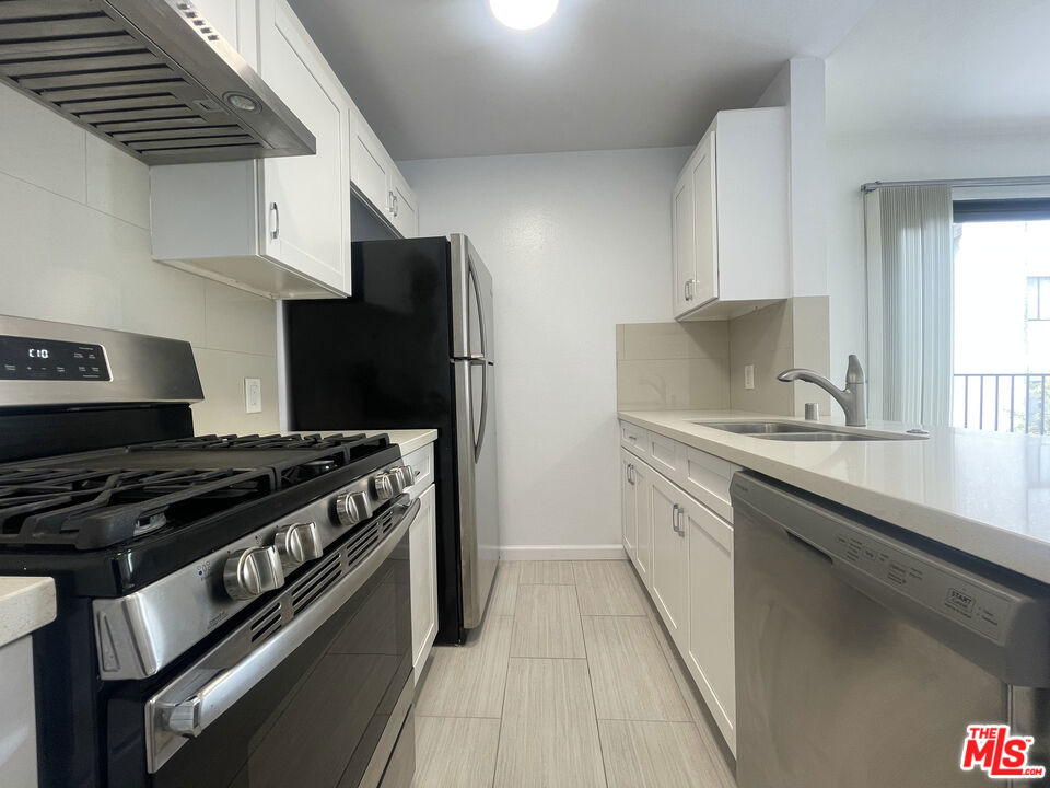 1531 N Detroit Street #107