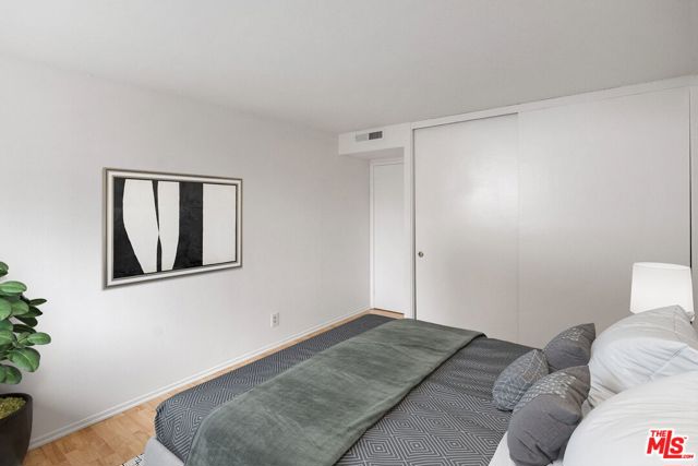 10535 Wilshire Boulevard, Los Angeles CA: https://media.crmls.org/mediaz/d45d0112-1afc-47fa-9ad0-b39cfbeee7c0.jpg